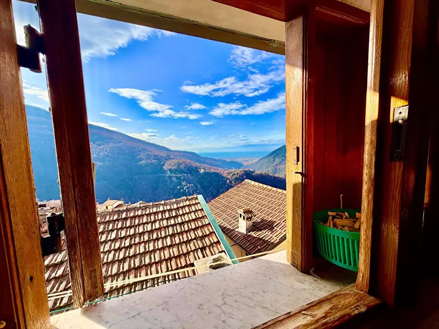 Immagine 16 di Terratetto in vendita  a Massa