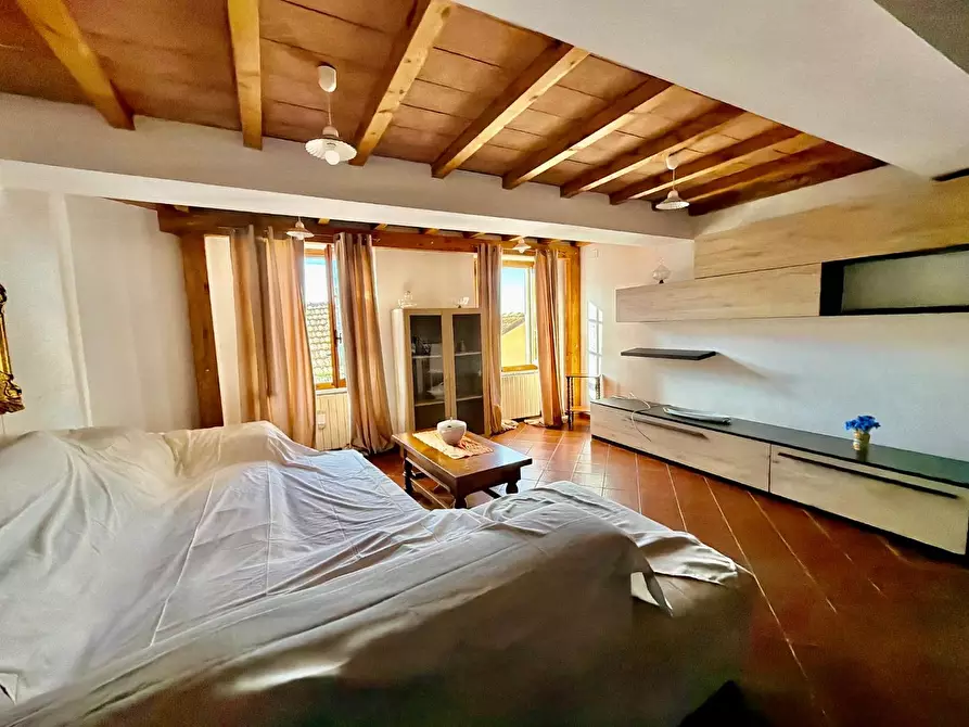 Immagine 11 di Terratetto in vendita  a Massa