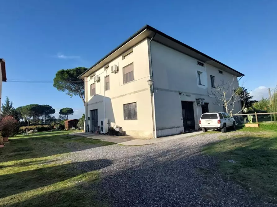 Immagine 3 di Porzione di casa in vendita  a Santa Maria A Monte