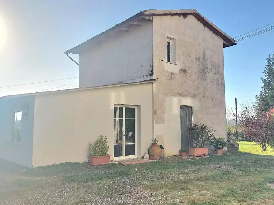Immagine 8 di Porzione di casa in vendita  a Santa Maria A Monte