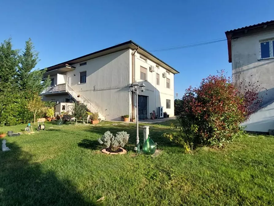 Immagine 1 di Porzione di casa in vendita  a Santa Maria A Monte