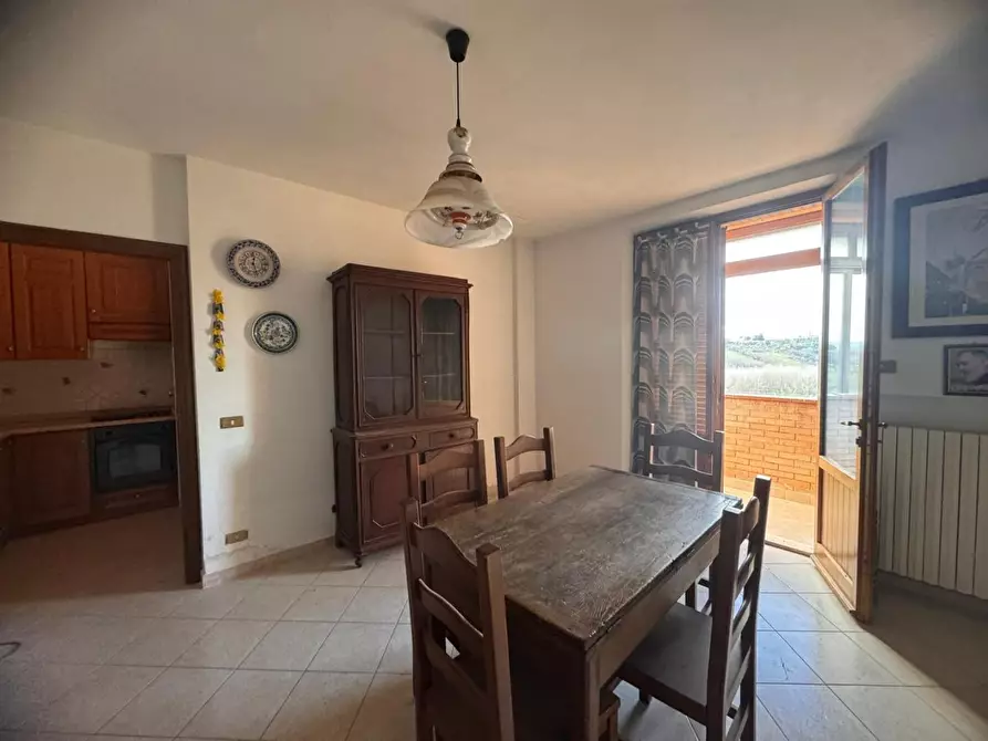 Immagine 4 di Casa bifamiliare in vendita  a Siena