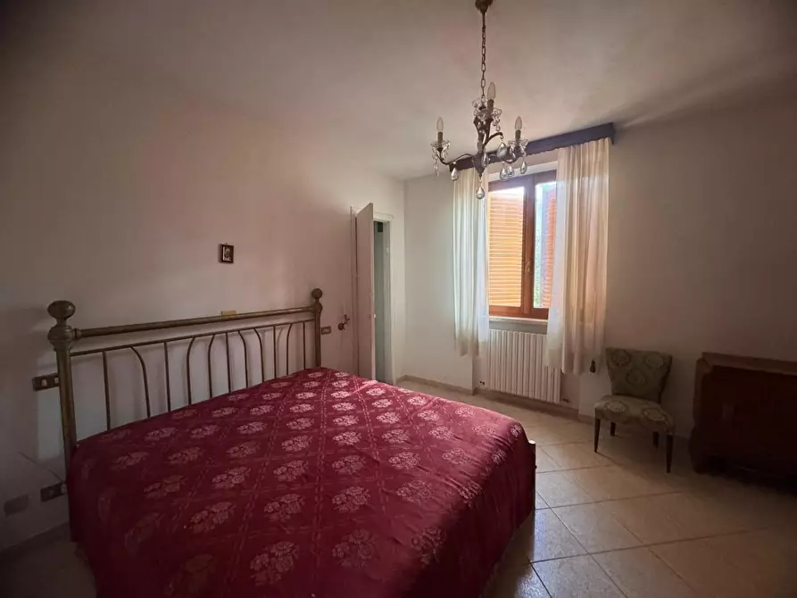 Immagine 6 di Casa bifamiliare in vendita  a Siena