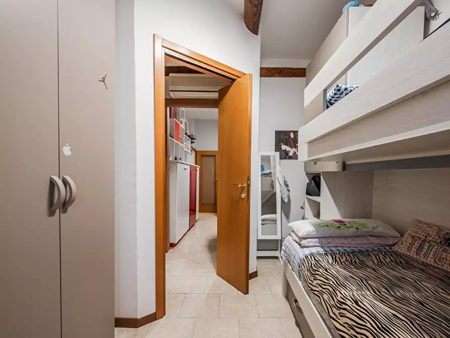 Immagine 28 di Appartamento in vendita  a Reggio Nell'emilia