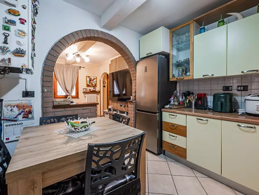 Immagine 8 di Appartamento in vendita  a Reggio Nell'emilia