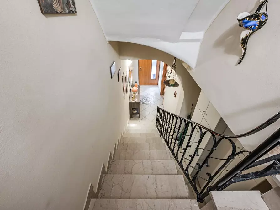 Immagine 30 di Appartamento in vendita  a Reggio Nell'emilia