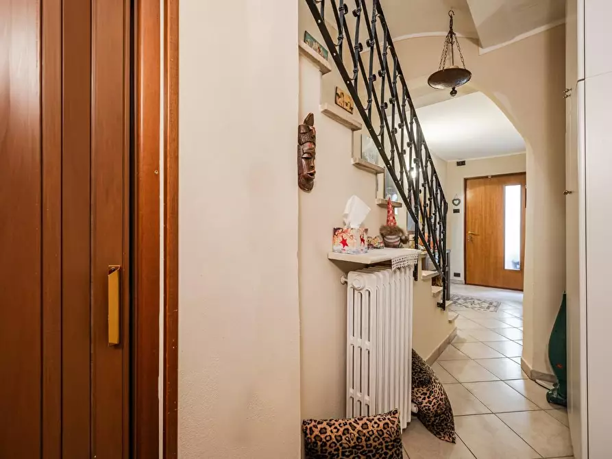 Immagine 17 di Appartamento in vendita  a Reggio Nell'emilia