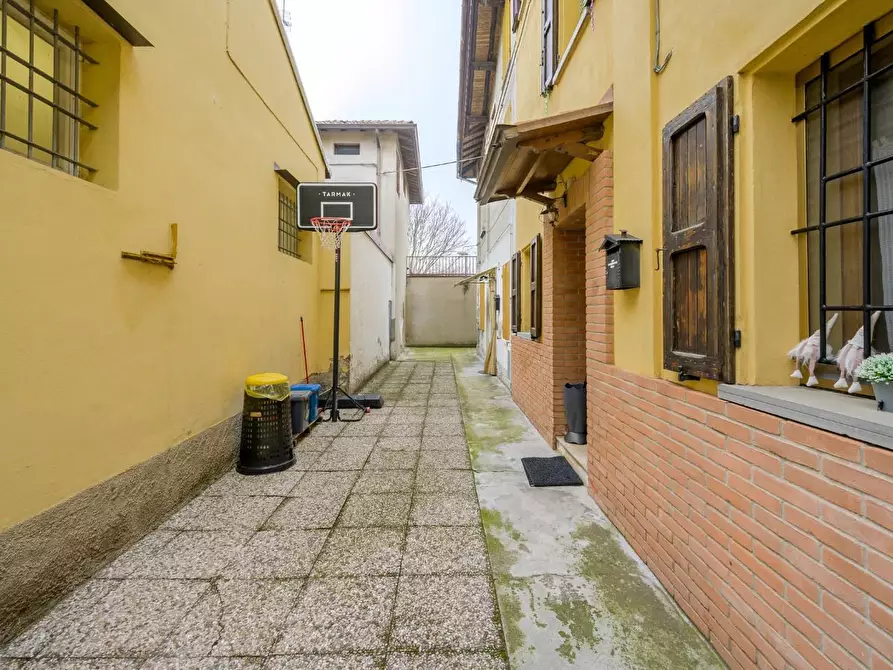 Immagine 33 di Appartamento in vendita  a Reggio Nell'emilia