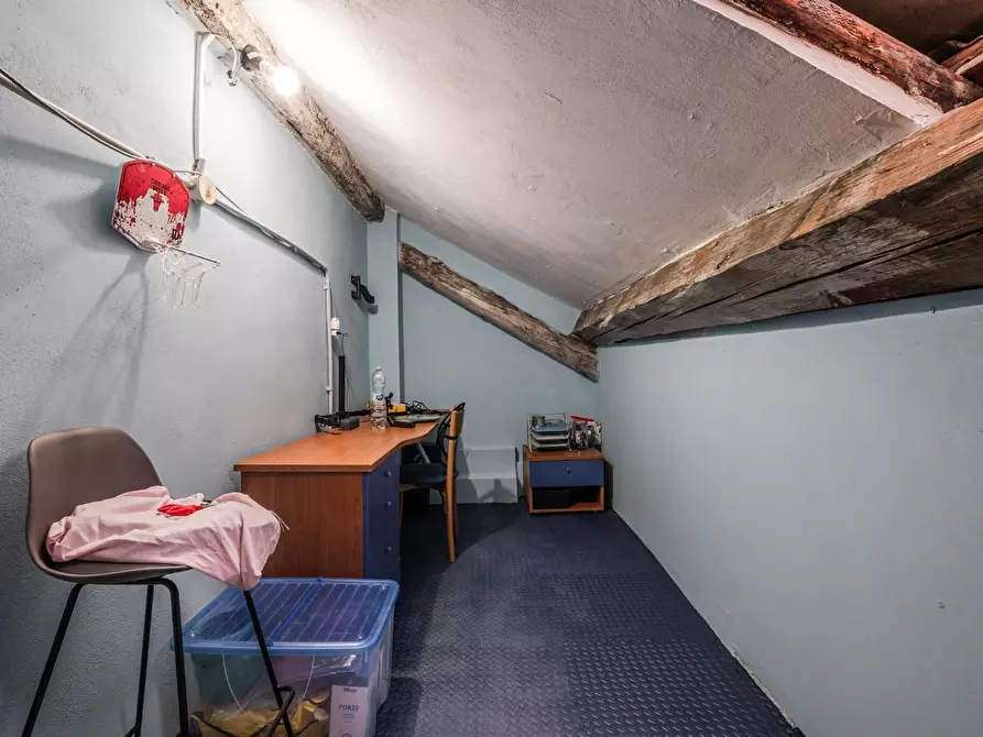 Immagine 29 di Appartamento in vendita  a Reggio Nell'emilia