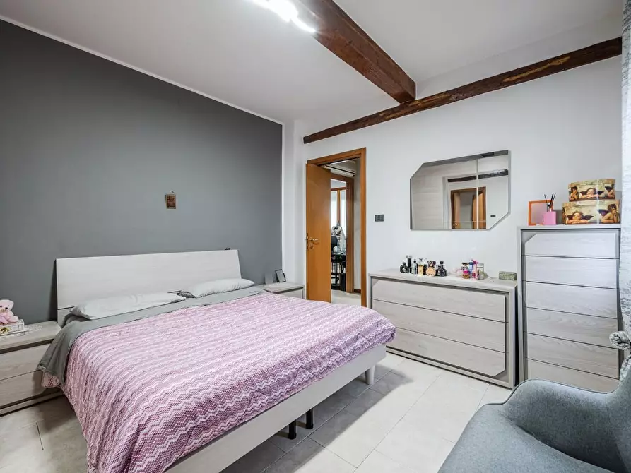 Immagine 24 di Appartamento in vendita  a Reggio Nell'emilia