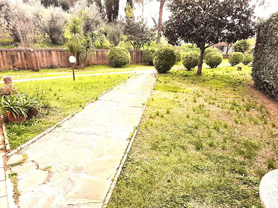 Immagine 57 di Villa in vendita  a Castellina Marittima