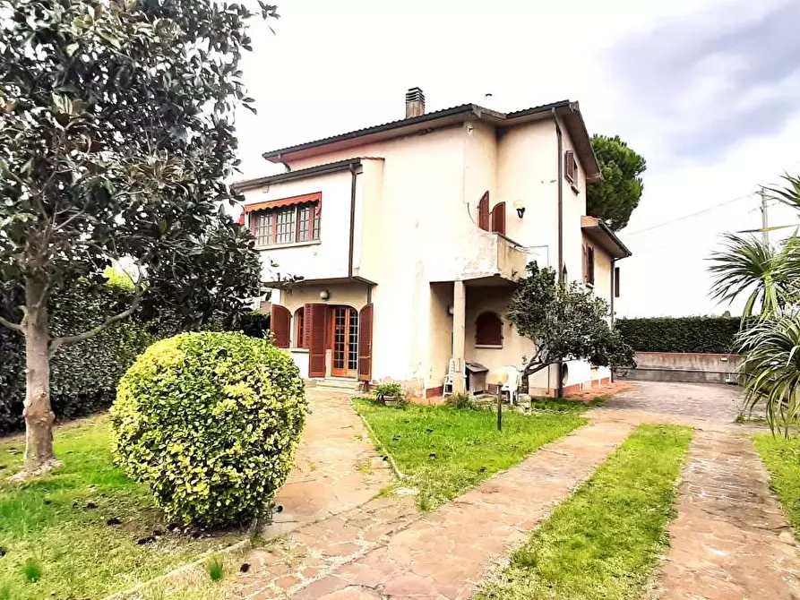 Immagine 63 di Villa in vendita  a Castellina Marittima