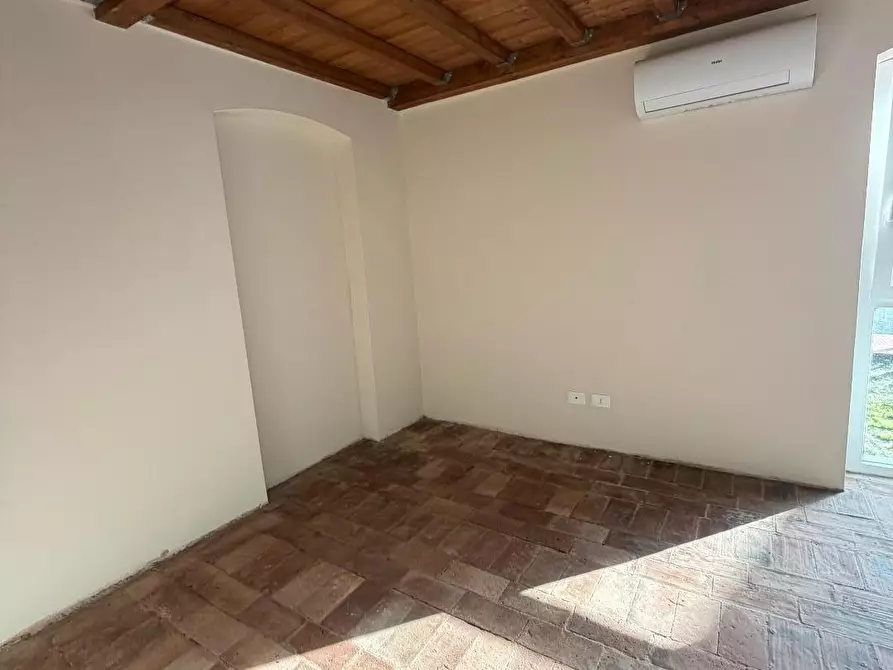 Immagine 7 di Terratetto in vendita  a Sarzana