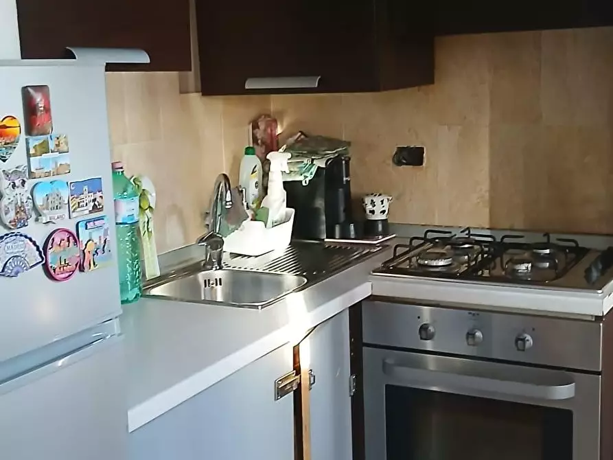 Immagine 11 di Appartamento in vendita  a Carrara