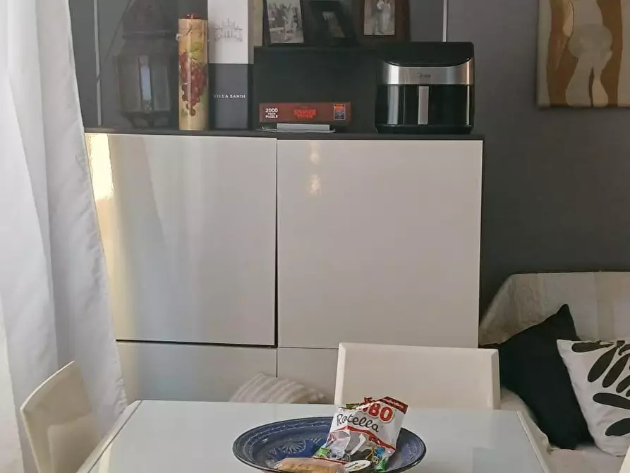 Immagine 6 di Appartamento in vendita  a Carrara