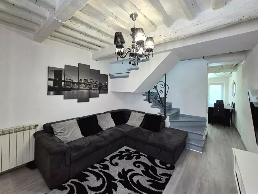 Immagine 1 di Terratetto in vendita  a Capannori