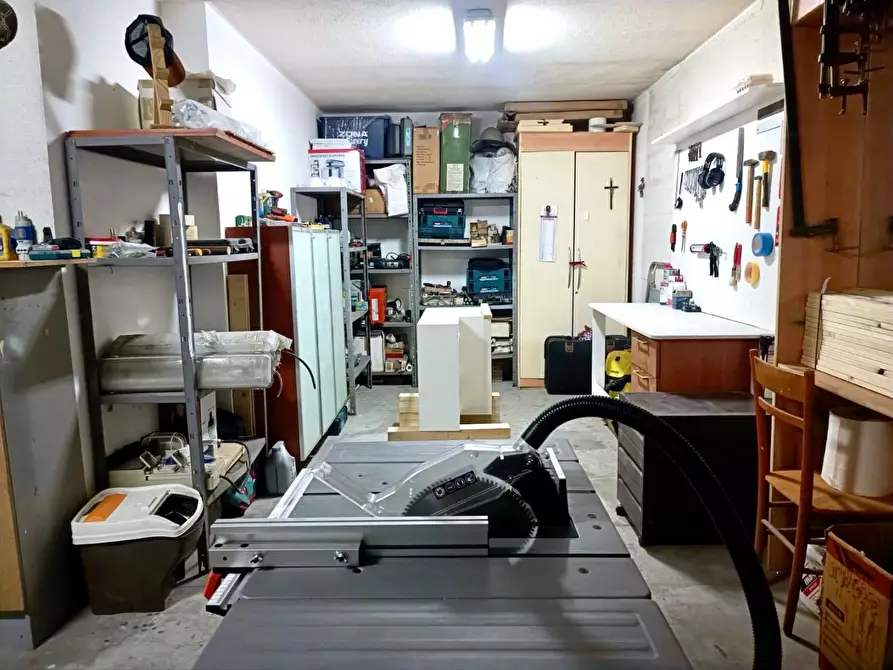 Immagine 32 di Appartamento in vendita  a Massa