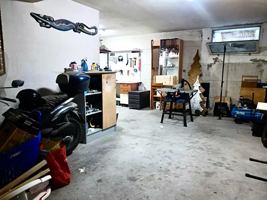 Immagine 33 di Appartamento in vendita  a Massa