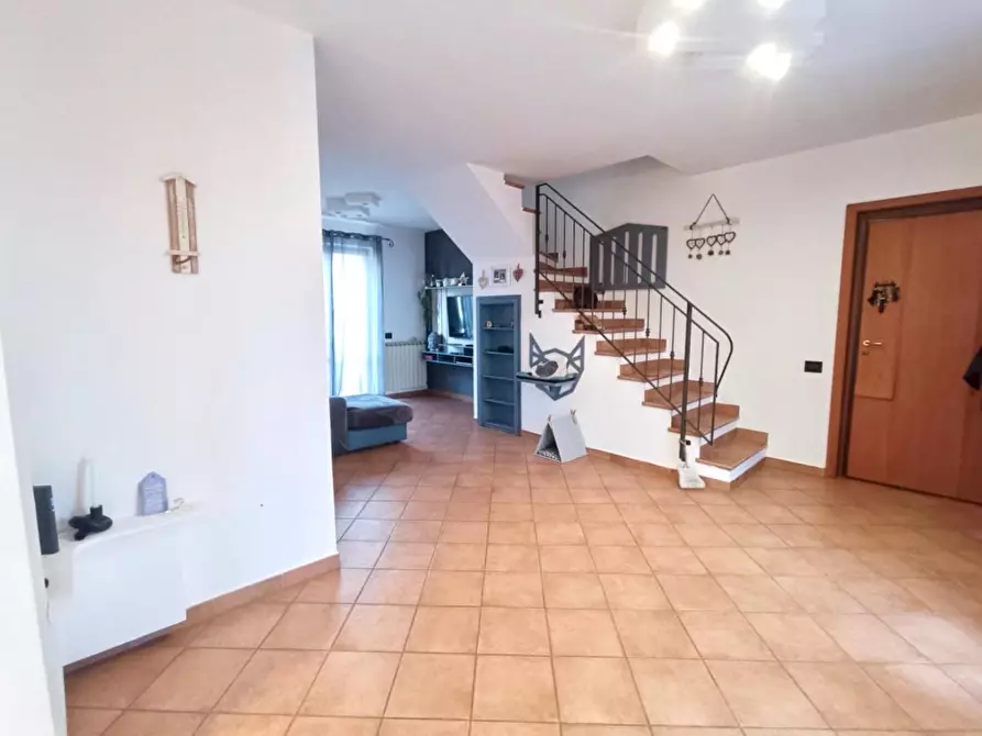 Immagine 6 di Appartamento in vendita  a Massa