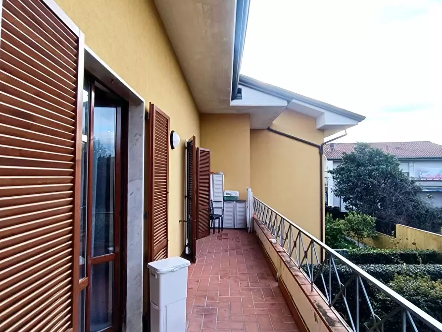 Immagine 30 di Appartamento in vendita  a Massa
