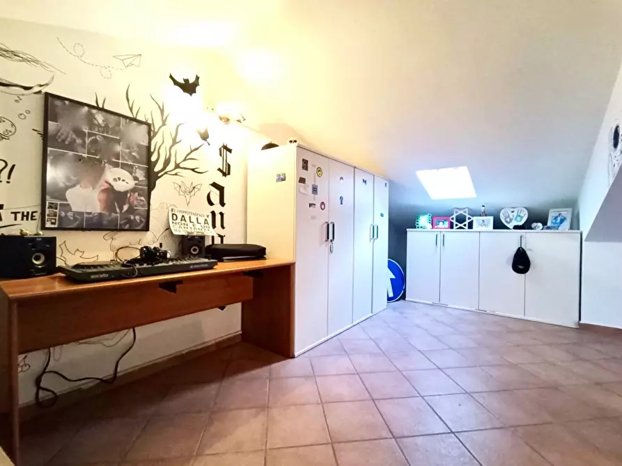 Immagine 12 di Appartamento in vendita  a Massa