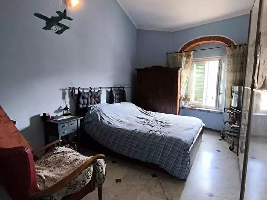 Immagine 12 di Casa semindipendente in vendita  a Carrara