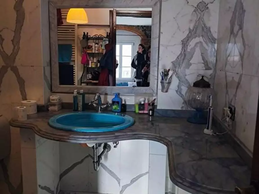 Immagine 19 di Casa semindipendente in vendita  a Carrara