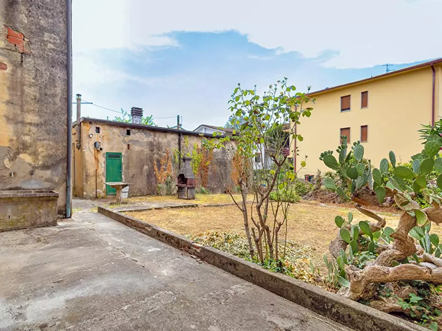 Immagine 3 di Casa indipendente in vendita  a Bientina