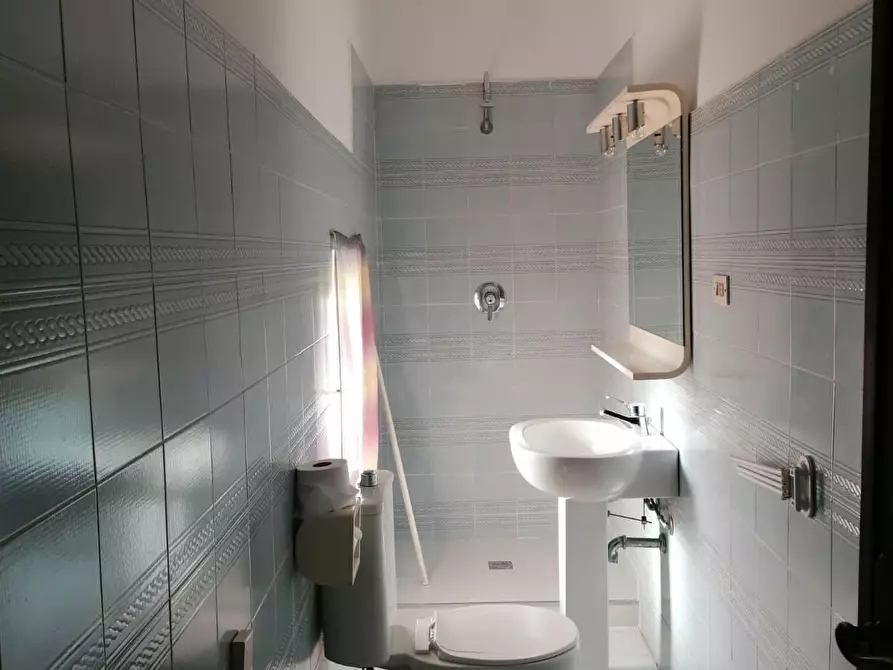 Immagine 14 di Casa semindipendente in affitto  a Carrara