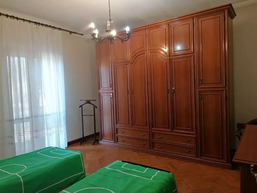 Immagine 12 di Casa semindipendente in affitto  a Carrara