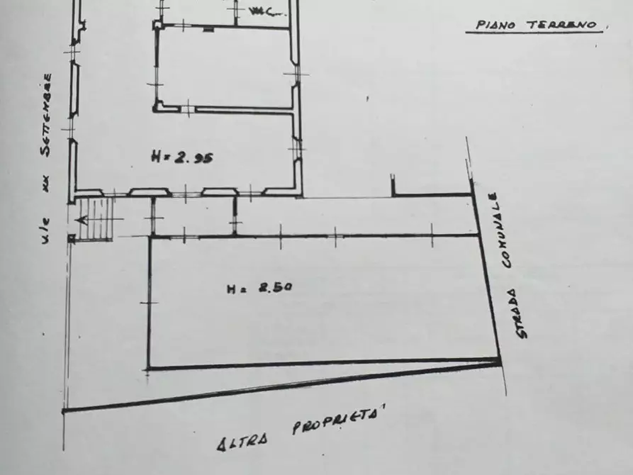 Immagine 15 di Casa semindipendente in affitto  a Carrara