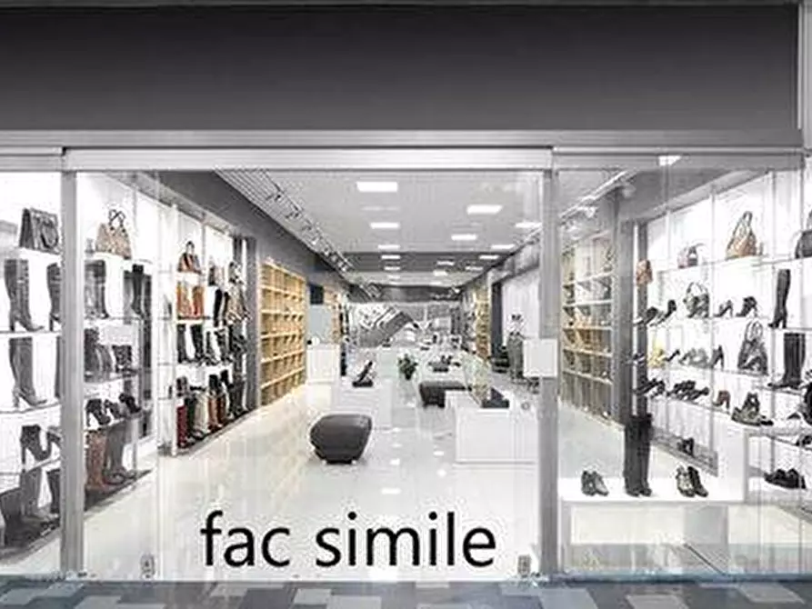 Immagine 2 di Locale commerciale in affitto  a Empoli