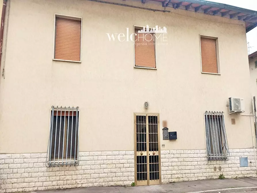 Immagine 25 di Terratetto in vendita  a Prato