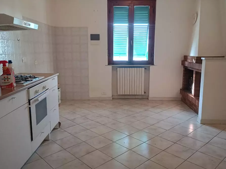 Immagine 2 di Appartamento in vendita  a Peccioli