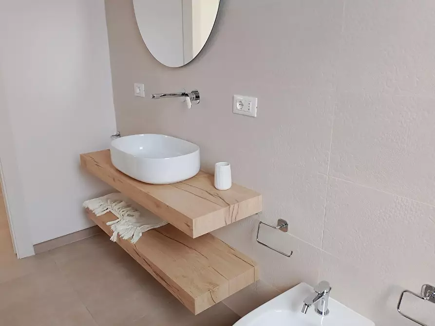 Immagine 10 di Appartamento in affitto  a Rosignano Marittimo