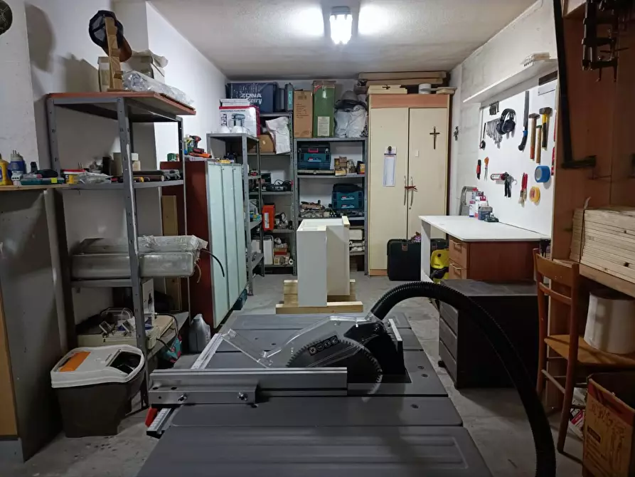 Immagine 32 di Appartamento in vendita  a Massa