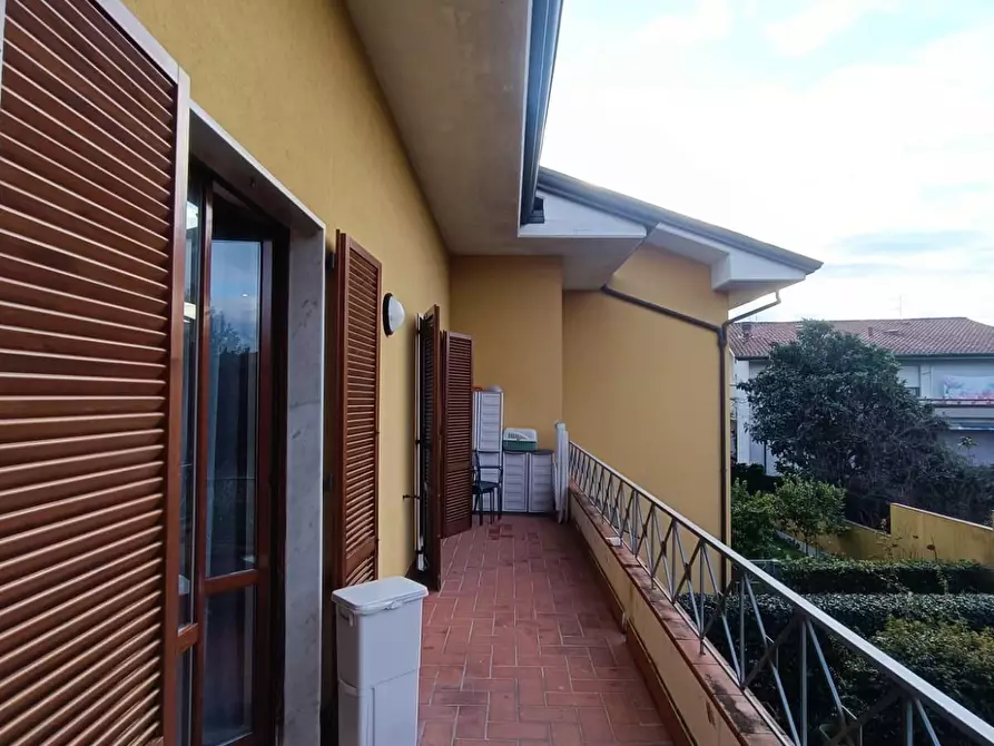 Immagine 12 di Appartamento in vendita  a Massa