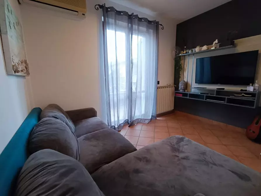 Immagine 6 di Appartamento in vendita  a Massa