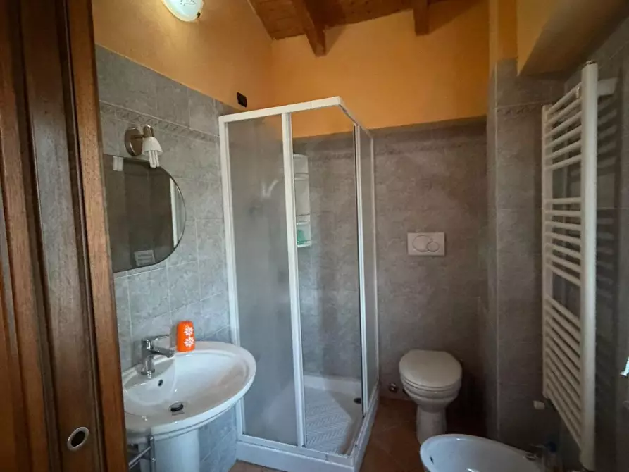 Immagine 3 di Casa indipendente in affitto  a Vezzano Ligure