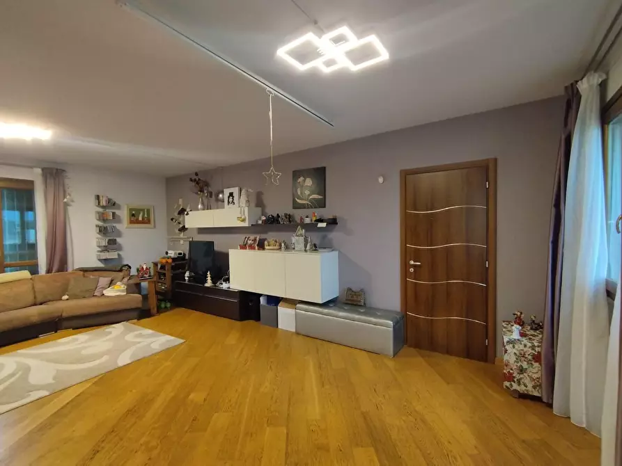 Immagine 4 di Villetta a schiera in vendita  a San Giuliano Terme