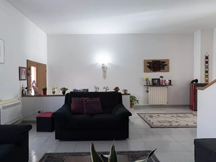 Immagine 15 di Villetta a schiera in vendita  a Empoli