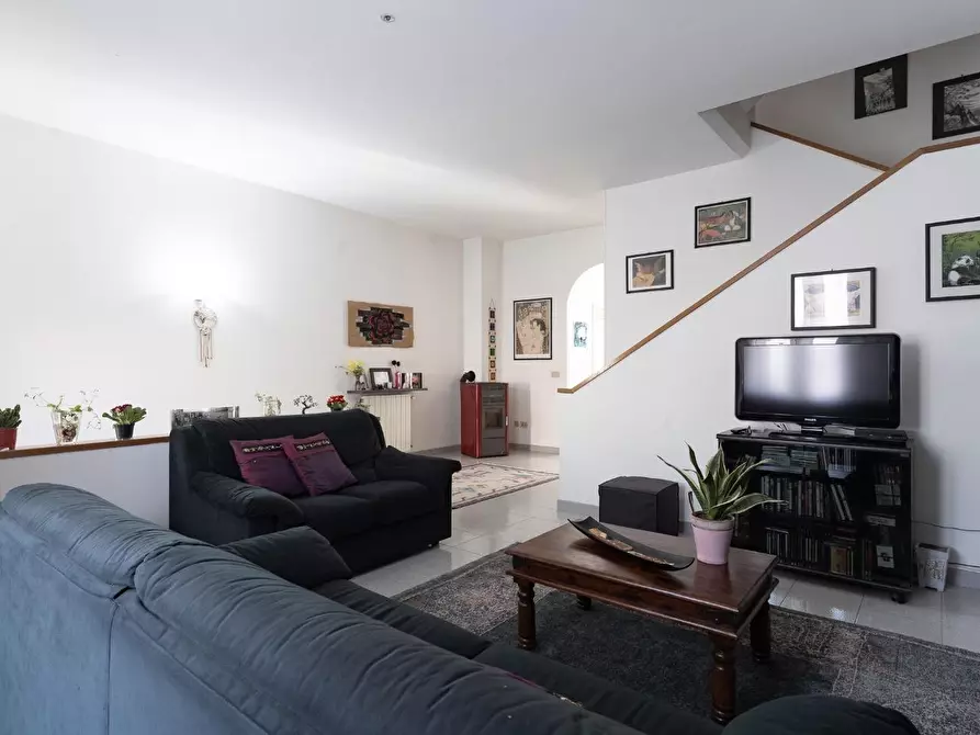 Immagine 16 di Villetta a schiera in vendita  a Empoli