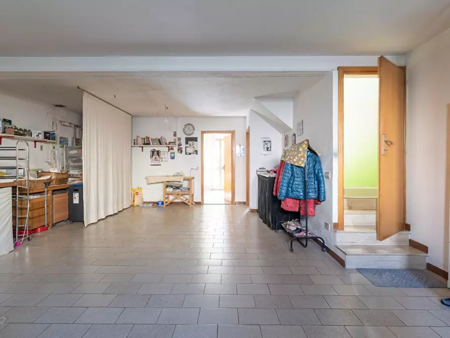 Immagine 37 di Villetta a schiera in vendita  a Empoli