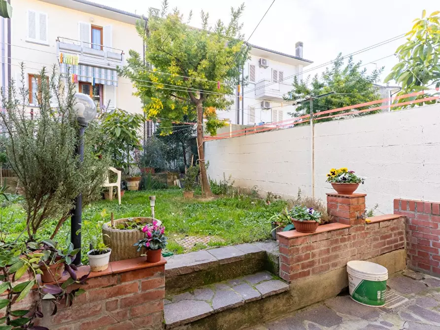 Immagine 46 di Villetta a schiera in vendita  a Empoli