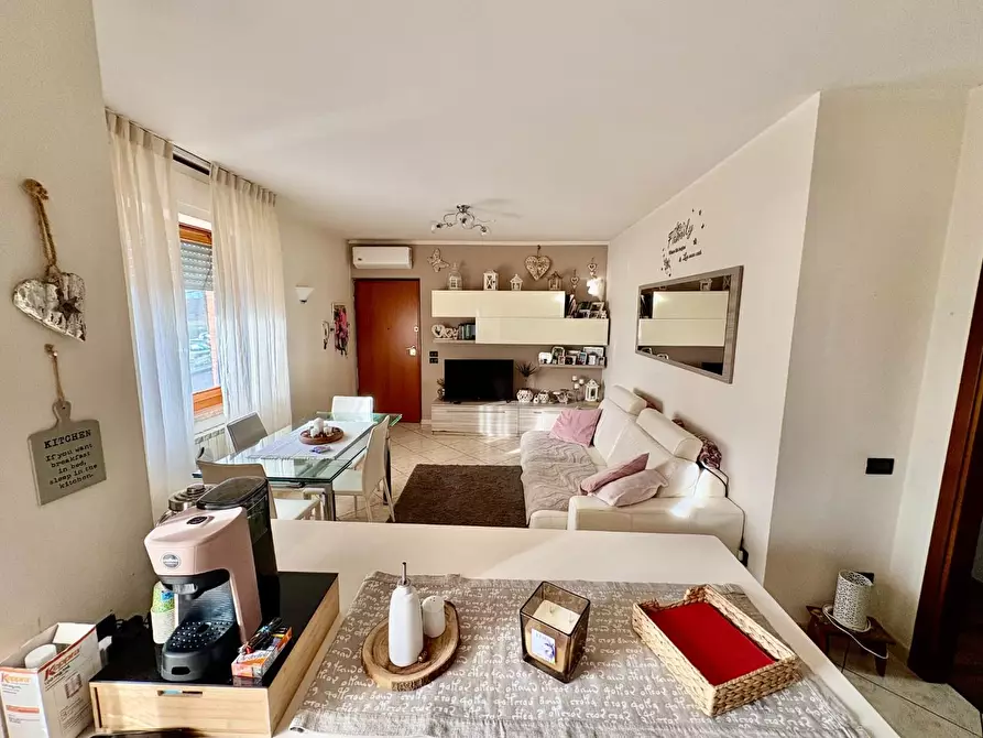 Immagine 8 di Appartamento in vendita  a Colle Di Val D'elsa