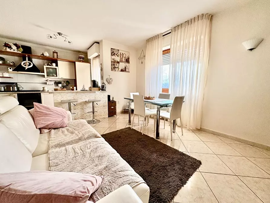 Immagine 2 di Appartamento in vendita  a Colle Di Val D'elsa