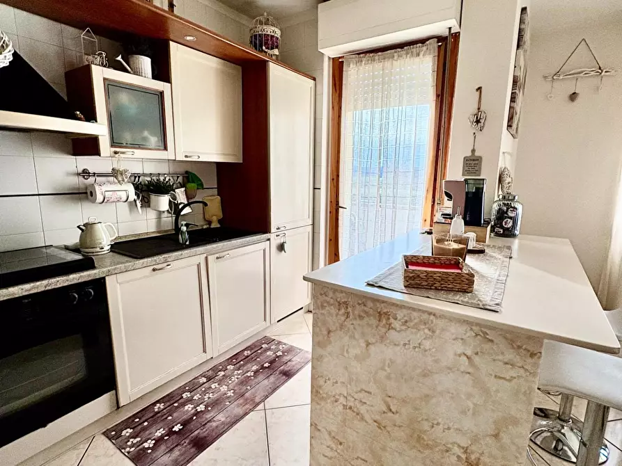 Immagine 10 di Appartamento in vendita  a Colle Di Val D'elsa