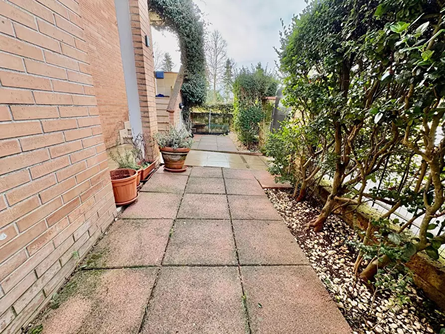 Immagine 41 di Appartamento in vendita  a Colle Di Val D'elsa