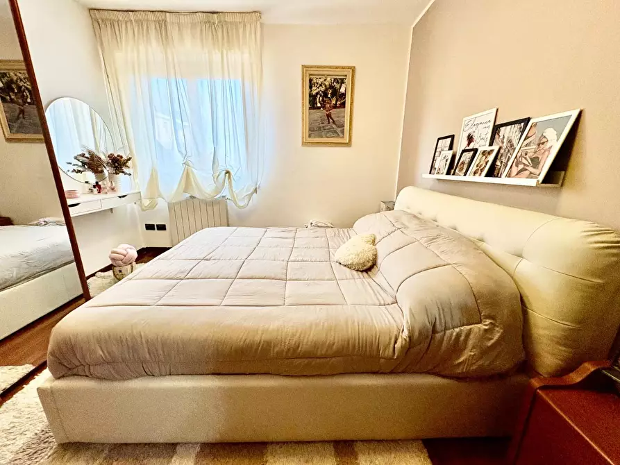 Immagine 16 di Appartamento in vendita  a Colle Di Val D'elsa