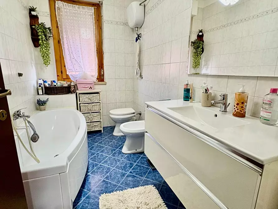 Immagine 21 di Appartamento in vendita  a Colle Di Val D'elsa